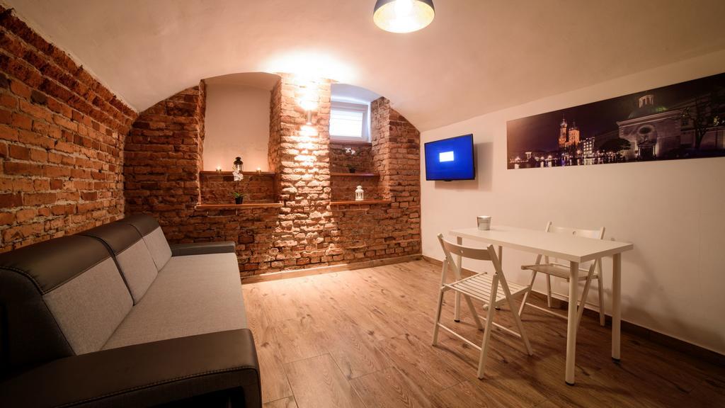 Cracow Rent Apartments - Spacious Apartments For 2-7 People In Quiet Area - Kolberga Street Nr 3 - 10 Min To Main Square By Foot Cracovia Esterno foto