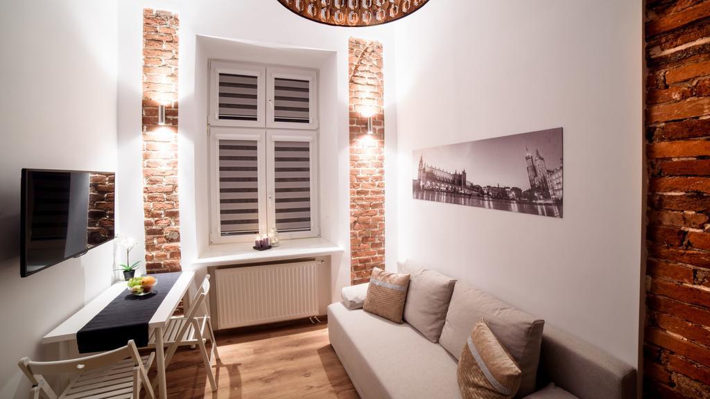 Cracow Rent Apartments - Spacious Apartments For 2-7 People In Quiet Area - Kolberga Street Nr 3 - 10 Min To Main Square By Foot Cracovia Esterno foto