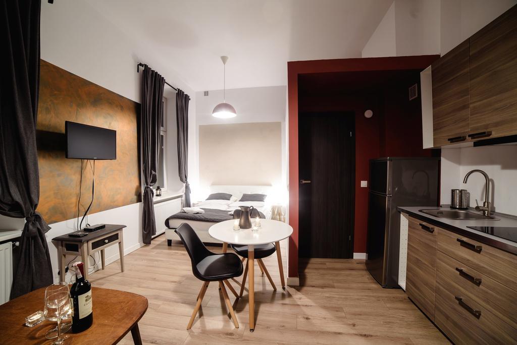 Cracow Rent Apartments - Spacious Apartments For 2-7 People In Quiet Area - Kolberga Street Nr 3 - 10 Min To Main Square By Foot Cracovia Esterno foto