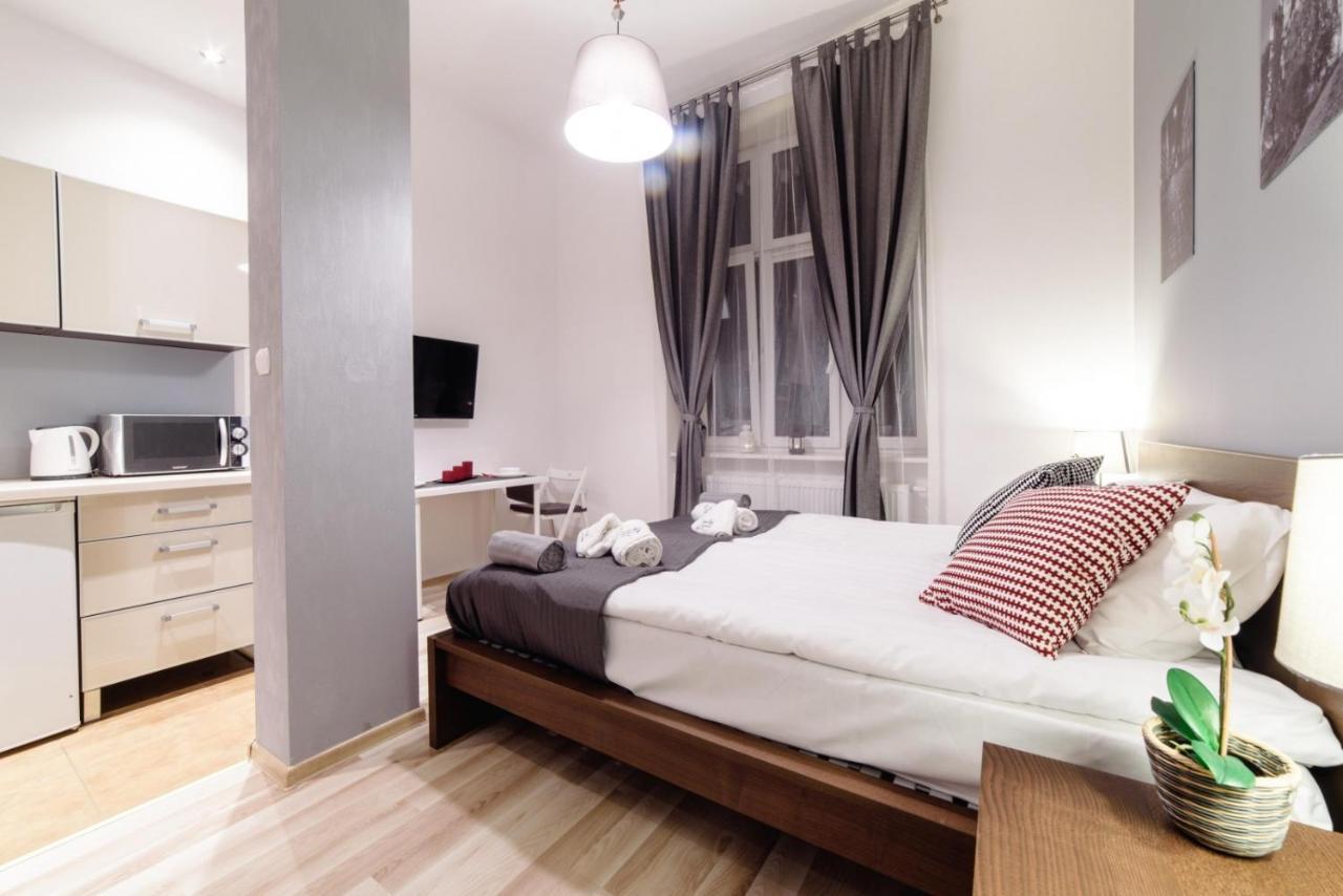 Cracow Rent Apartments - Spacious Apartments For 2-7 People In Quiet Area - Kolberga Street Nr 3 - 10 Min To Main Square By Foot Cracovia Esterno foto